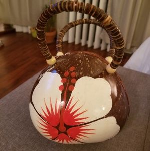 Hawaiian coconut shell handbag. BRAND NEW!